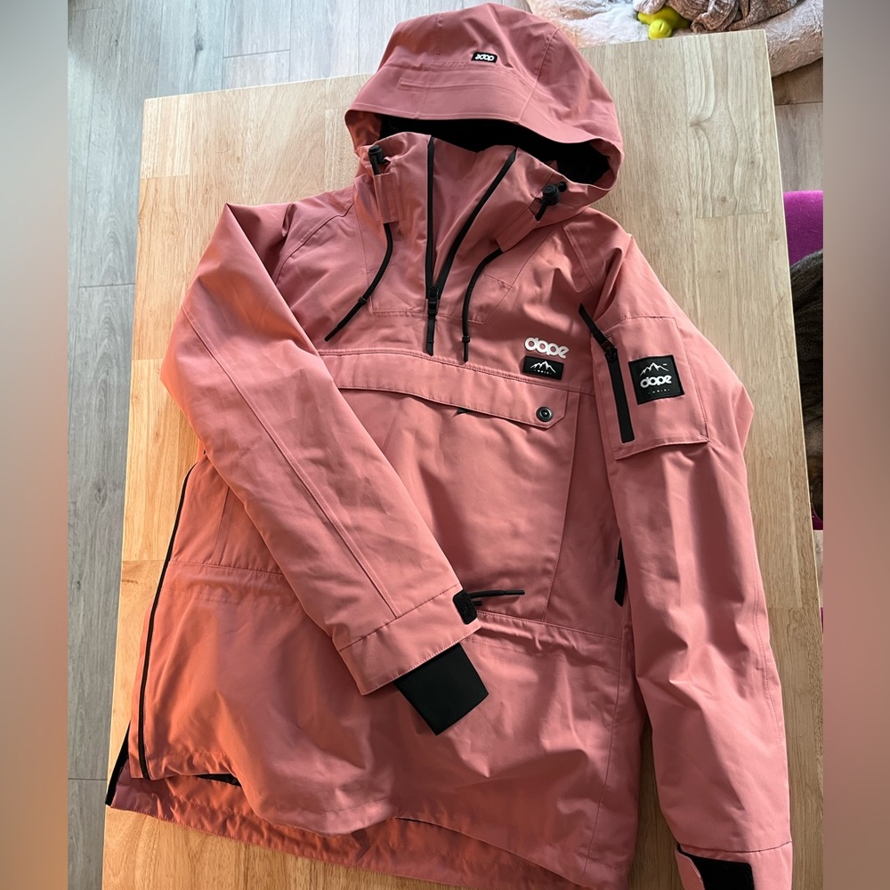 Insulated Snowboarding / Ski Jacket